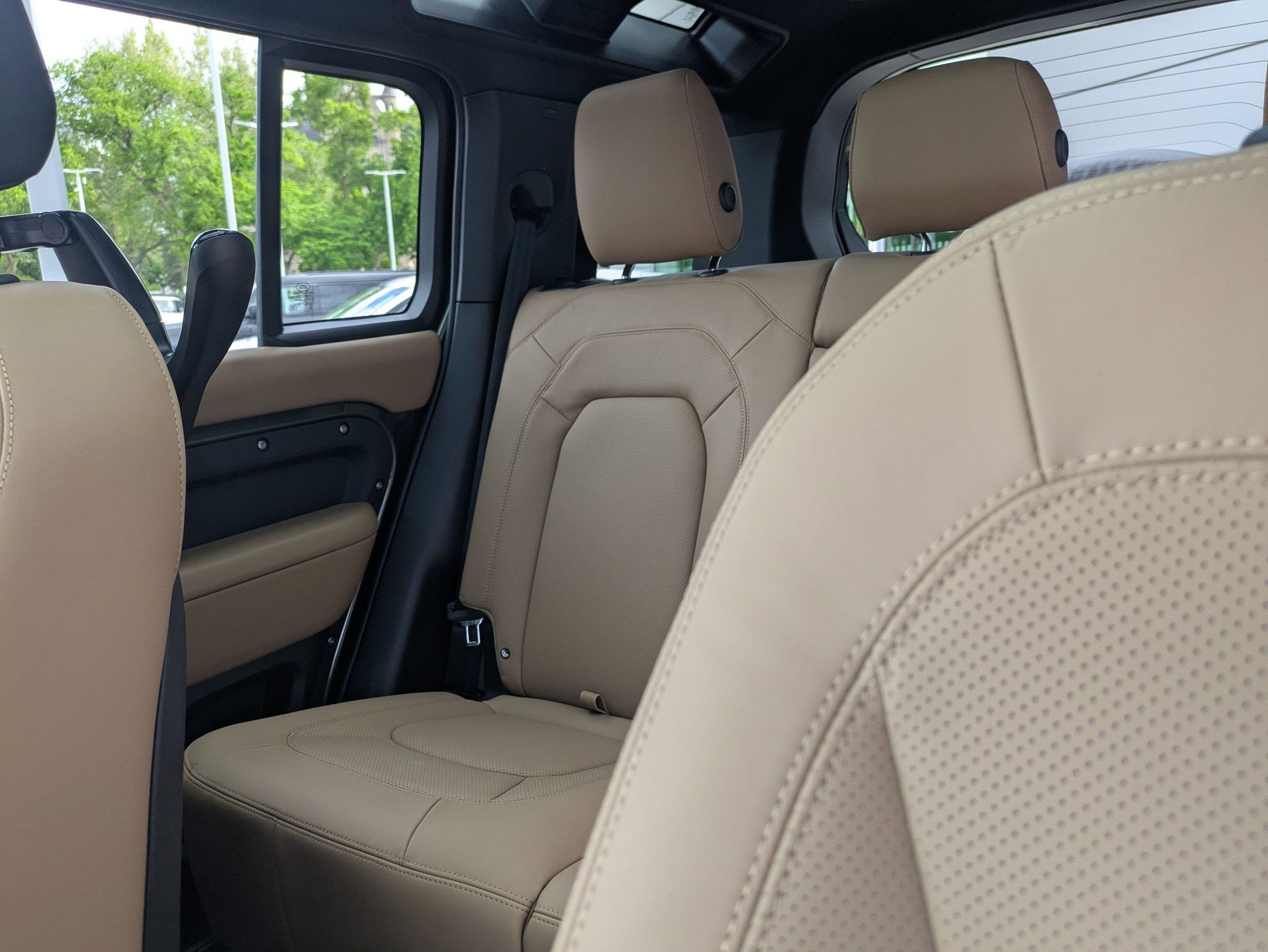 New 2026 Woolstone Green Land Rover P500 X-Dynamic SE image 26