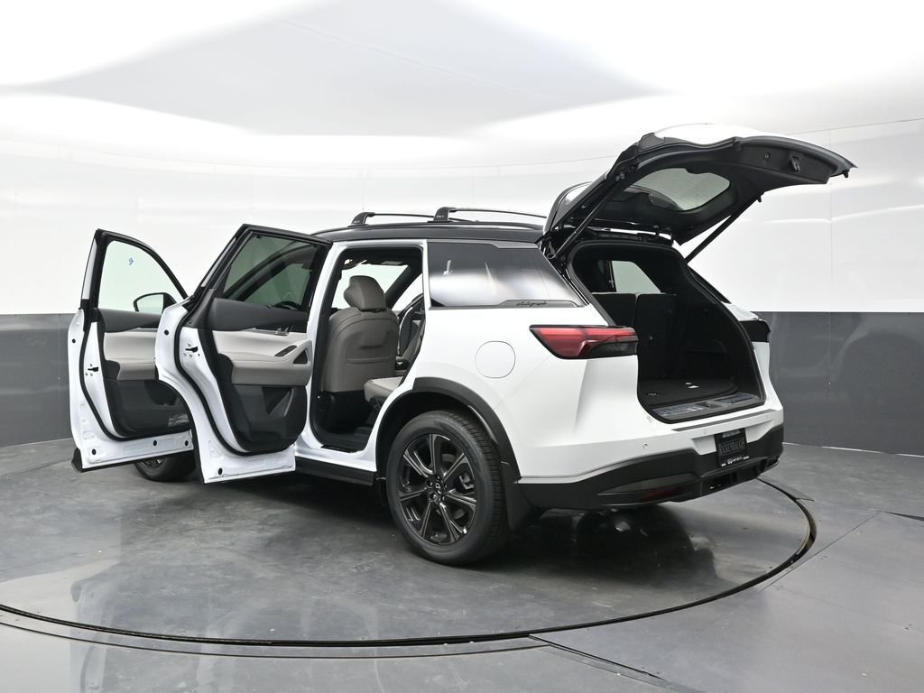 New 2027 2T RAD WHT INFINITI Autograph AWD image 55