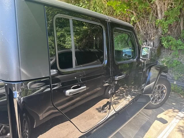 Used 2022 Black Clearcoat Jeep Overland image 8