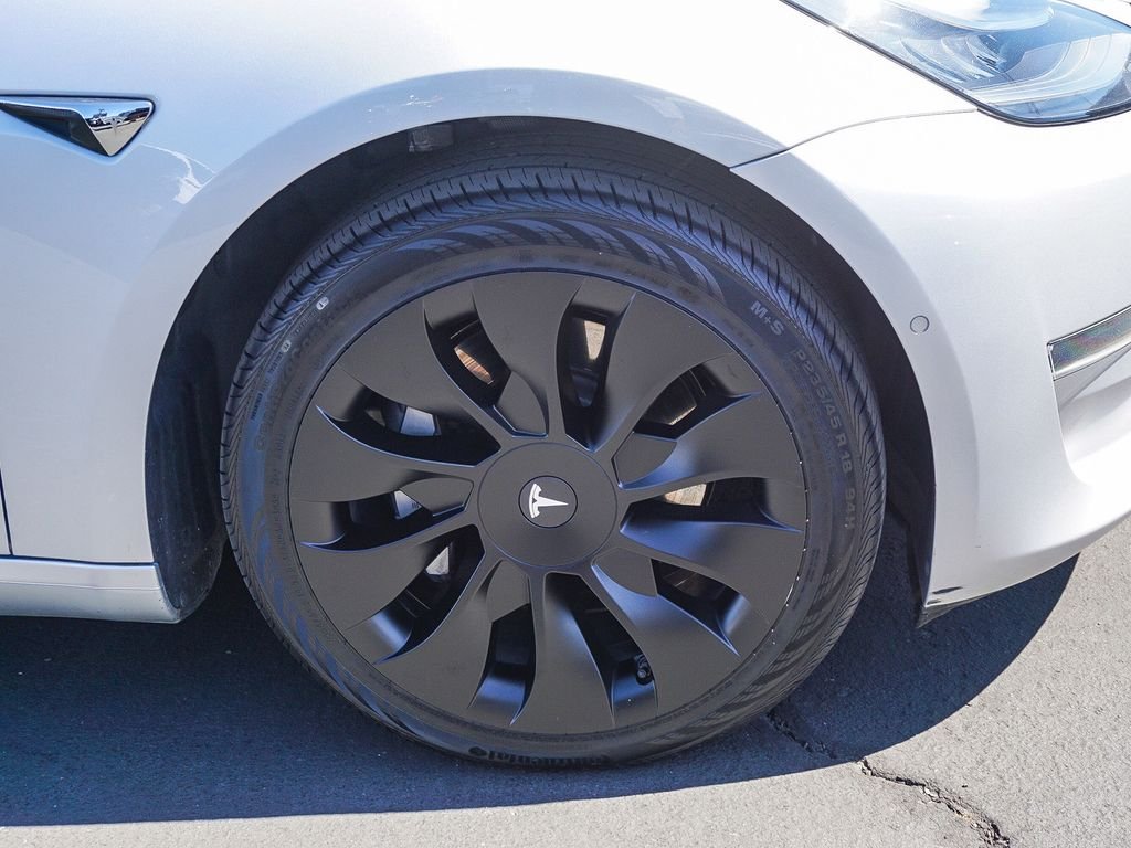 Used 2018 Gray Tesla Long Range image 9