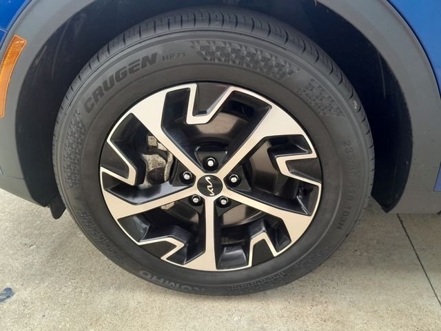 Used 2023 Blue Kia EX image 9