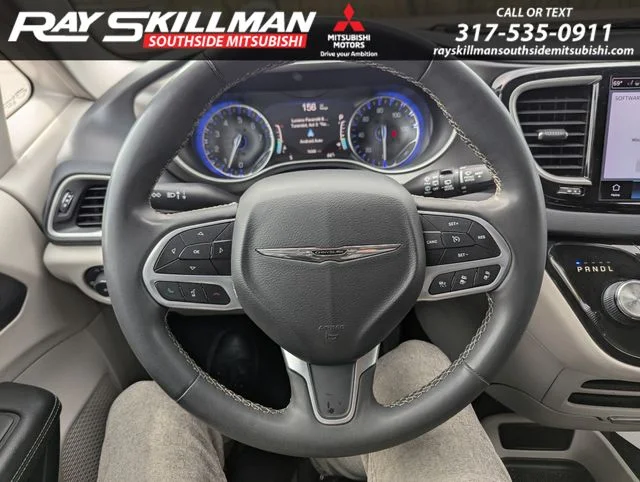 Used 2022 White Chrysler Touring L image 26