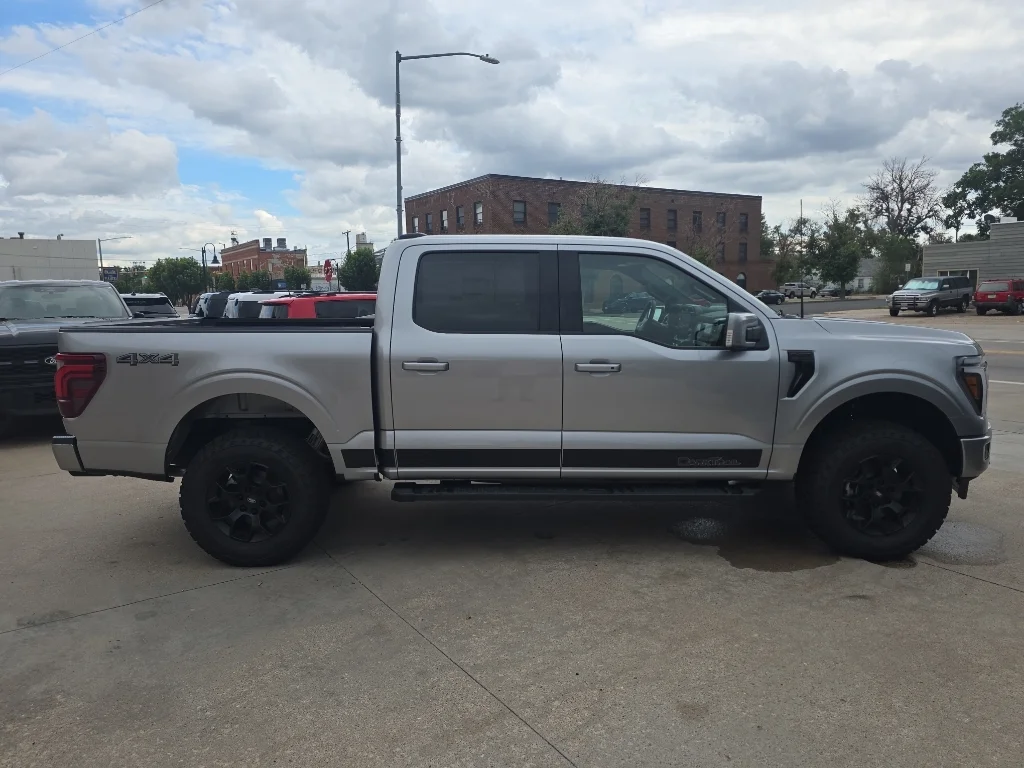 New 2026 Iconic Silver Metallic Ford Lariat® image 4