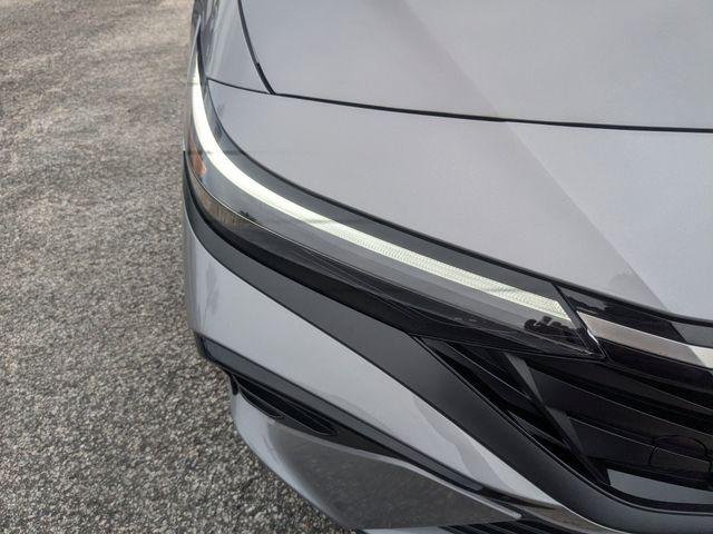 New 2026 Silver Hyundai SEL Sport image 9