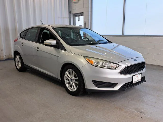 Used 2016 Silver Ford SE image 4