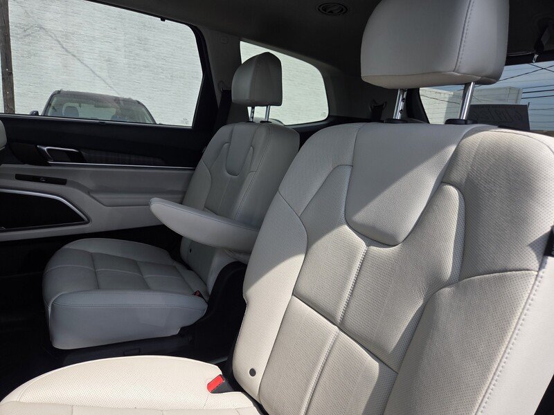 Used 2024 Black Kia EX image 23