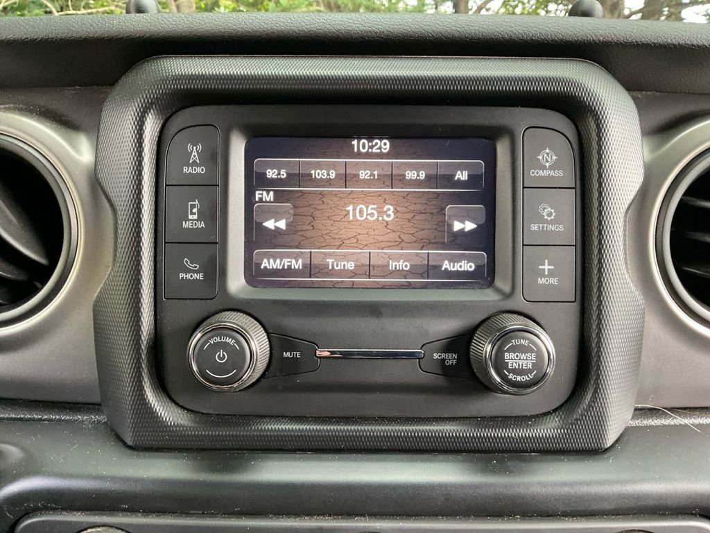 Used 2020 Silver Jeep Sport image 21