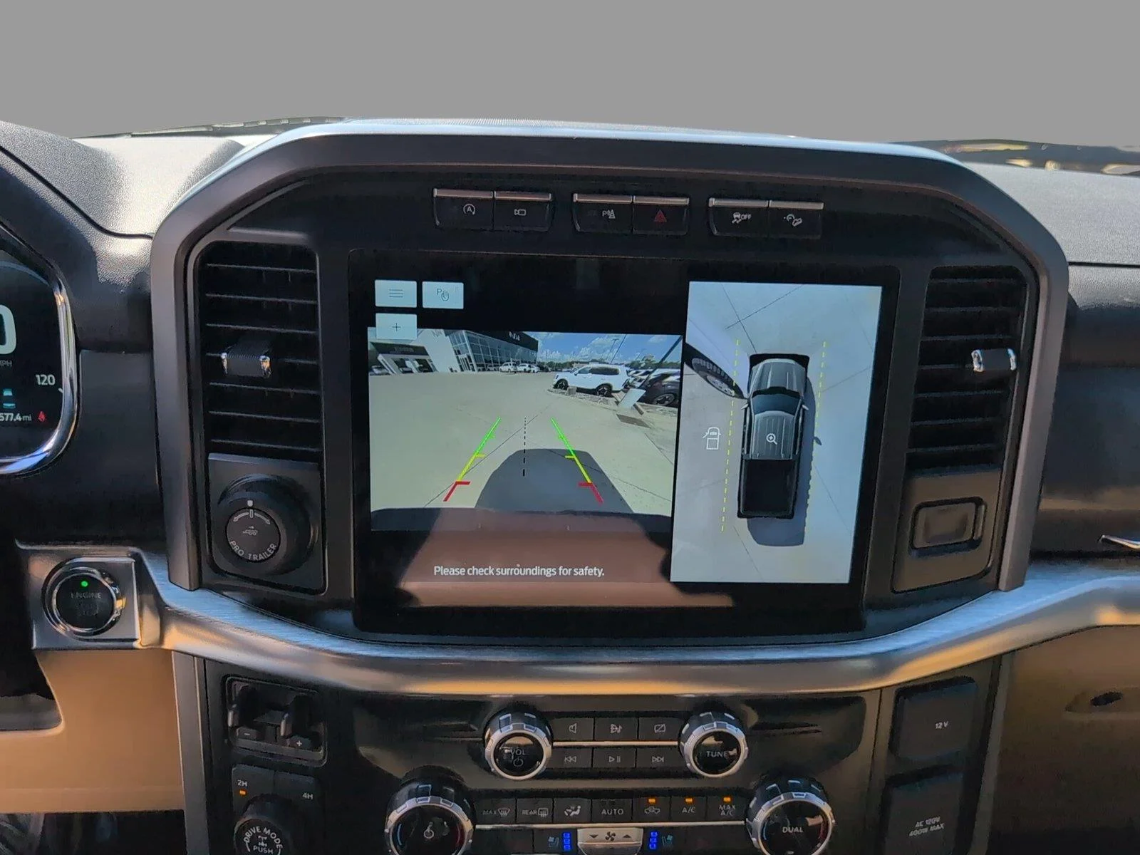 Used 2023 Oxford White Ford LARIAT image 29
