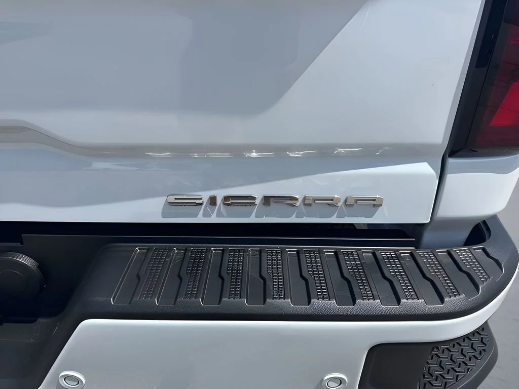 New 2026 Glacier White Tricoat GMC Denali Ultimate DRW image 39