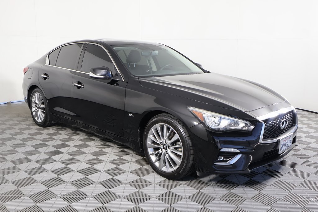 Used 2020 Black Obsidian INFINITI 3.0t LUXE image 3