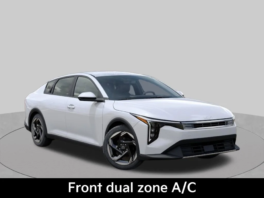 2025 Kia K4 EX - Photo 10
