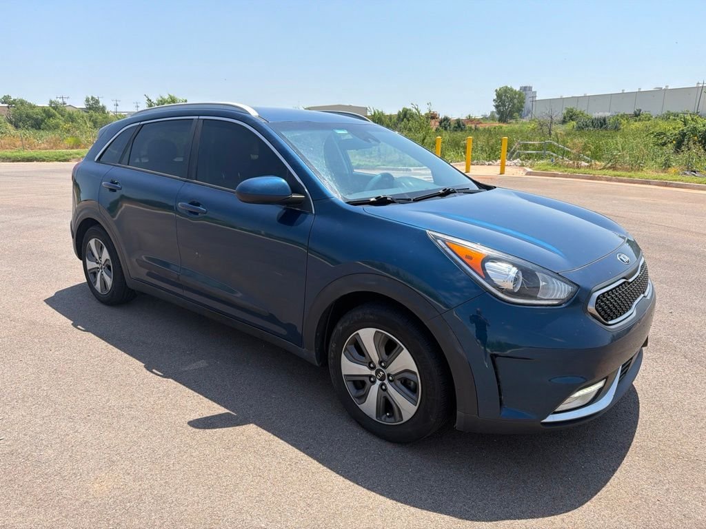 Used 2019 Deep Cerulean Kia LX image 3
