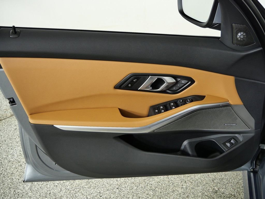 Used 2026 Skyscraper Grey Metallic BMW 330i xDrive image 33