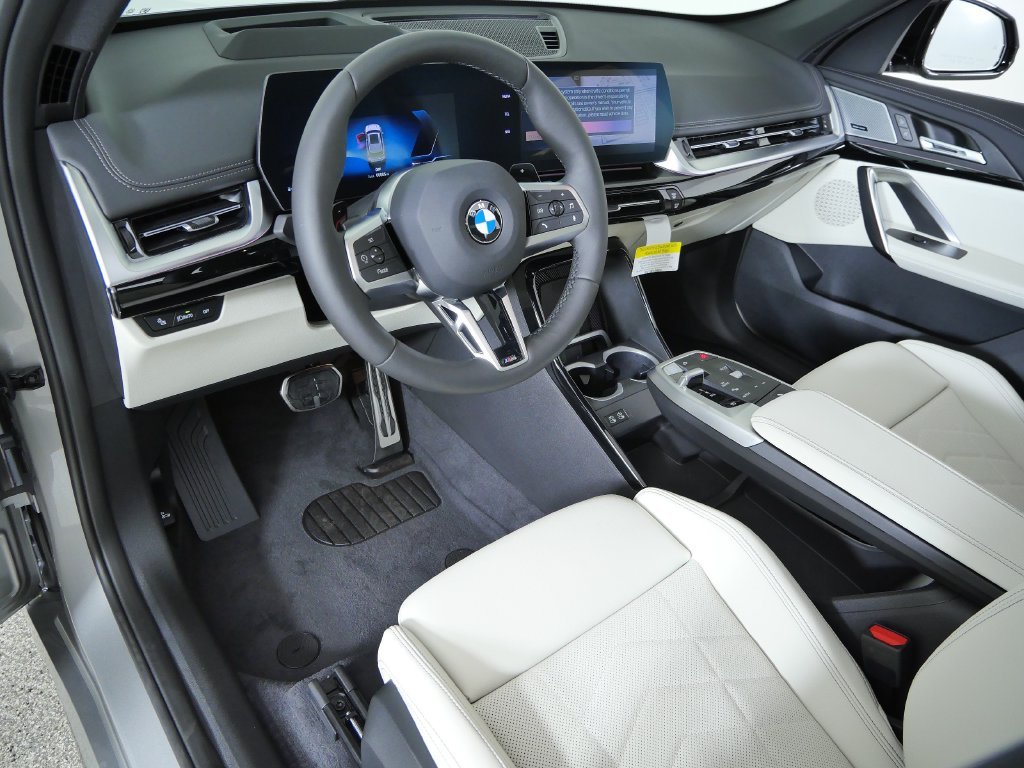 New 2027 Space Silver Metallic BMW xDrive28i image 30