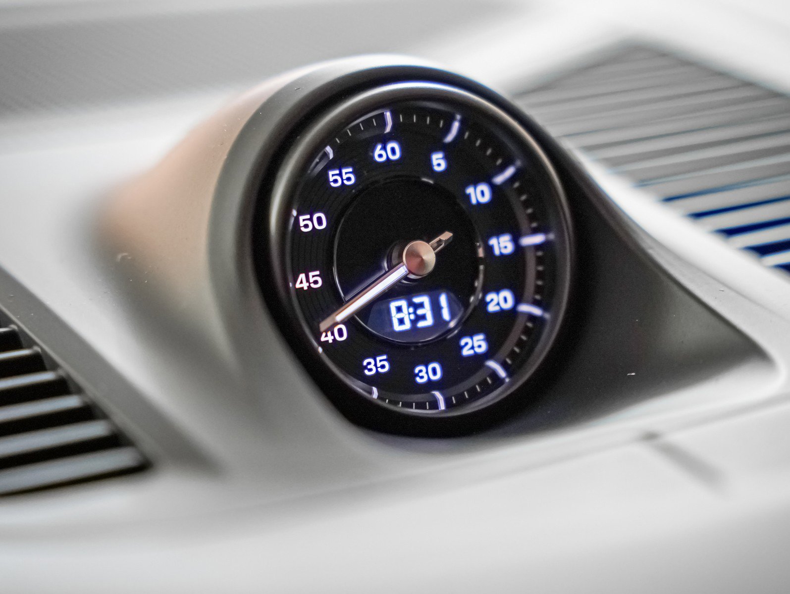 2026 Porsche Cayenne S - Photo 24