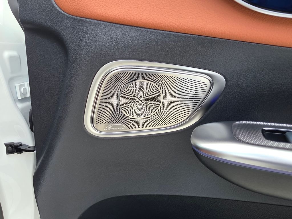 New 2026 Polar White Mercedes-Benz GLC 300 image 19