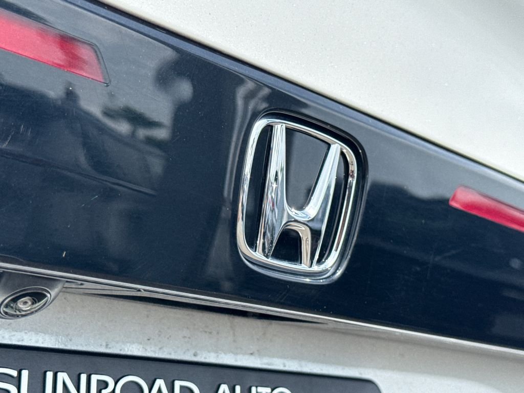 Used 2024 White Honda EX image 12