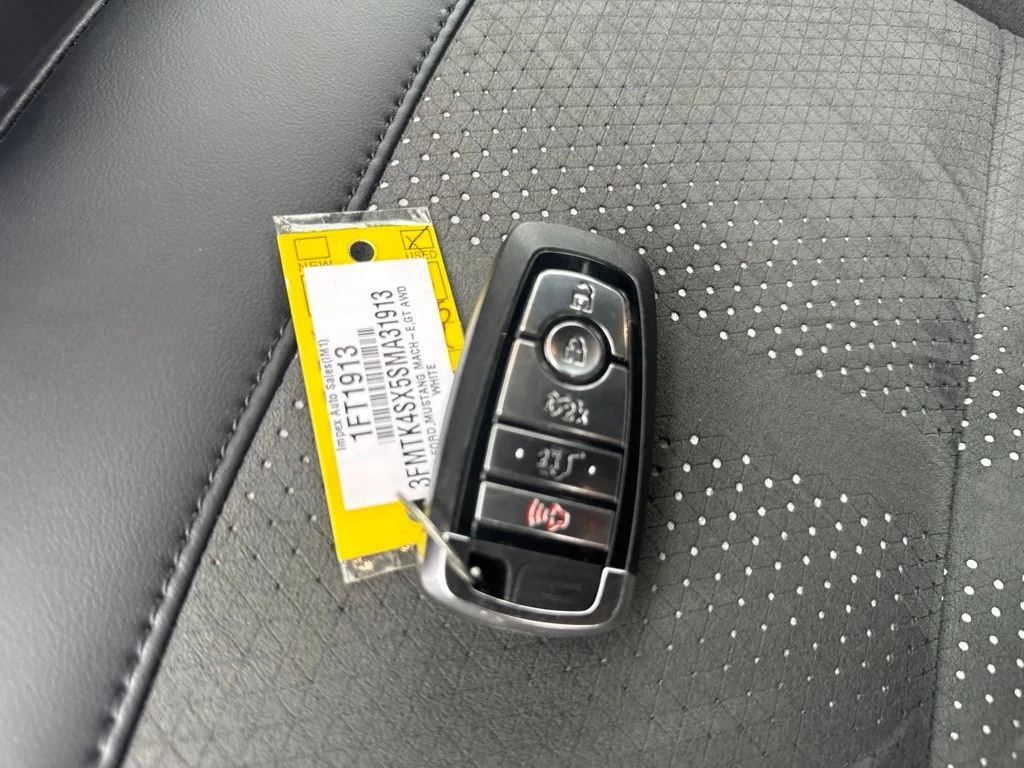 Used 2025 White Ford GT image 25