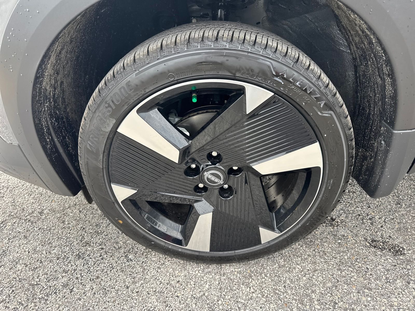 New 2026 Nissan Kicks SR 4D Sport Utility