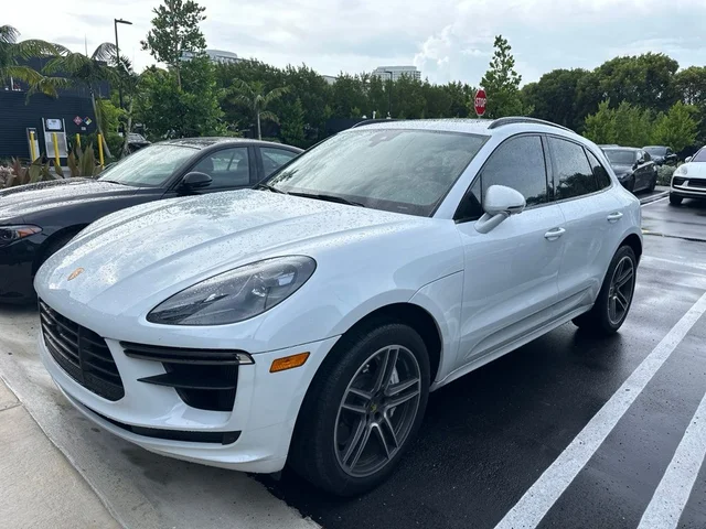 2021 Porsche Macan Turbo