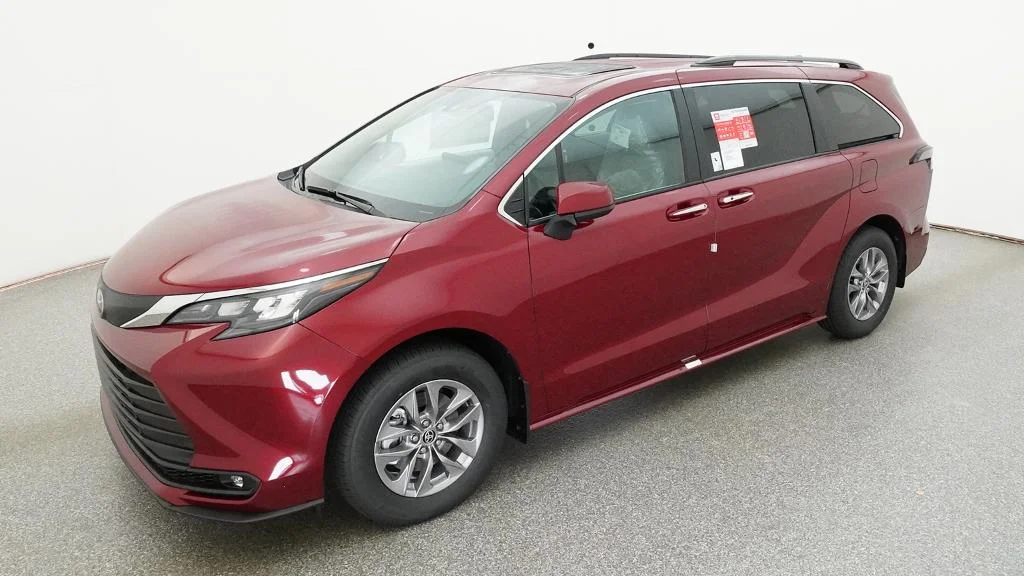 2026 Toyota Sienna XLE