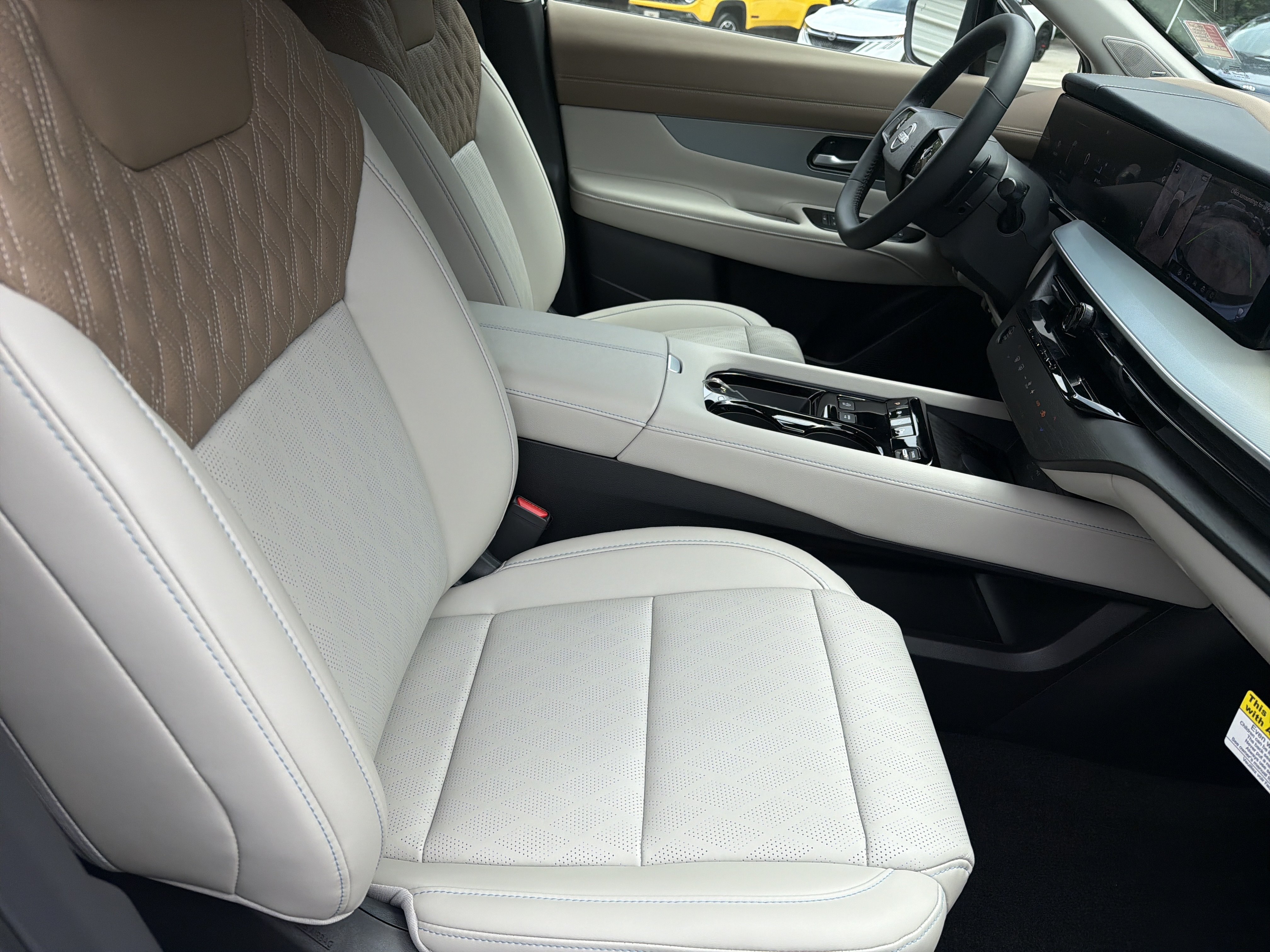 New 2026 Everest White Pearl Tricoat Nissan Platinum image 14