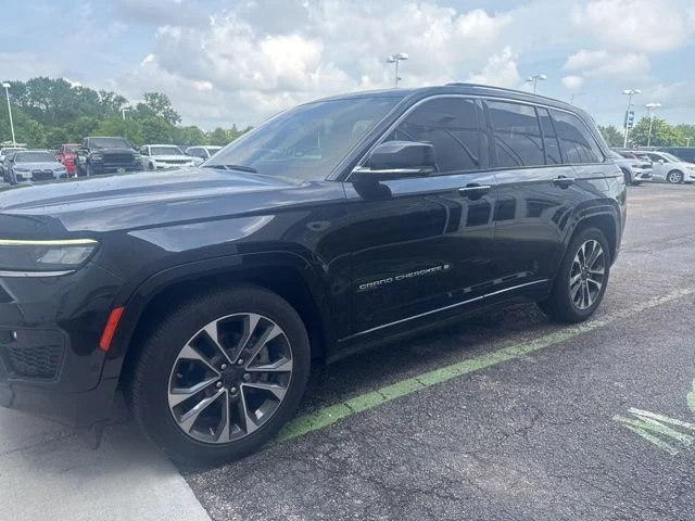 Used 2023 Black Jeep Overland image 1