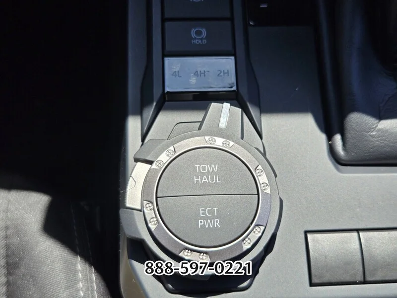Used 2025 Underground TOYOTA SR5 image 26