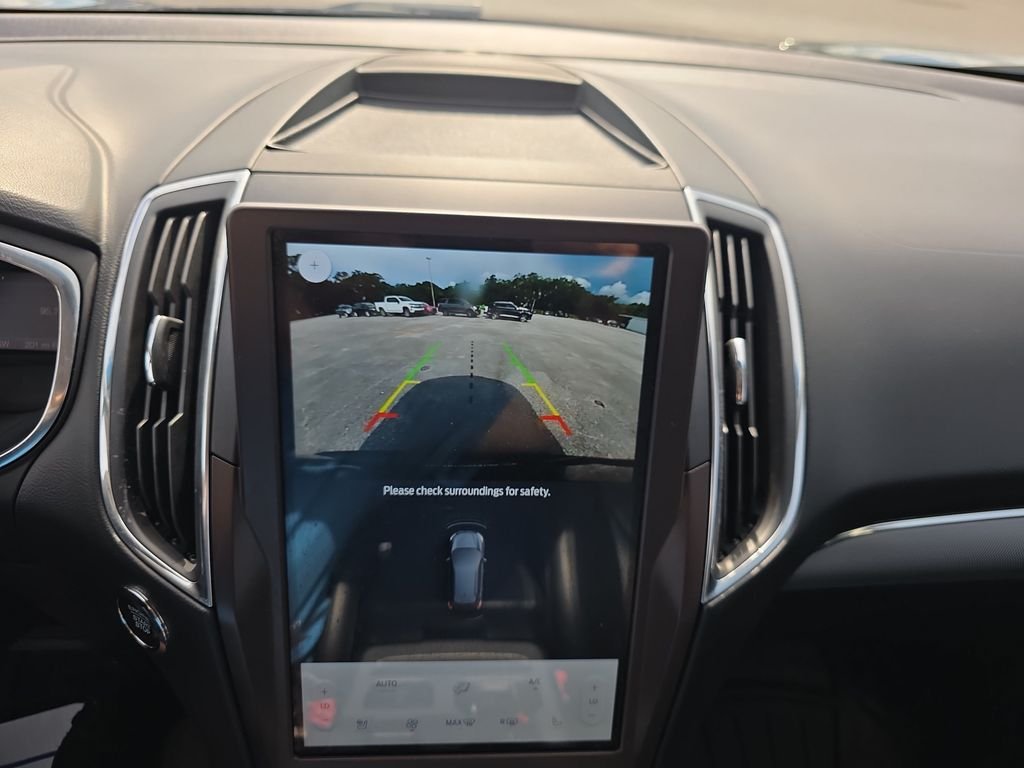 2021 Ford Edge Titanium - Photo 24