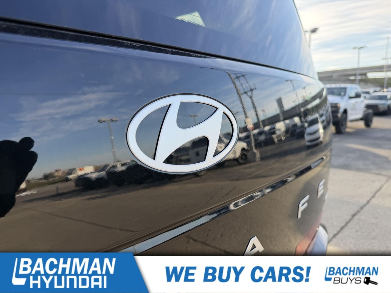 2026 Hyundai Santa Fe Limited - Photo 8