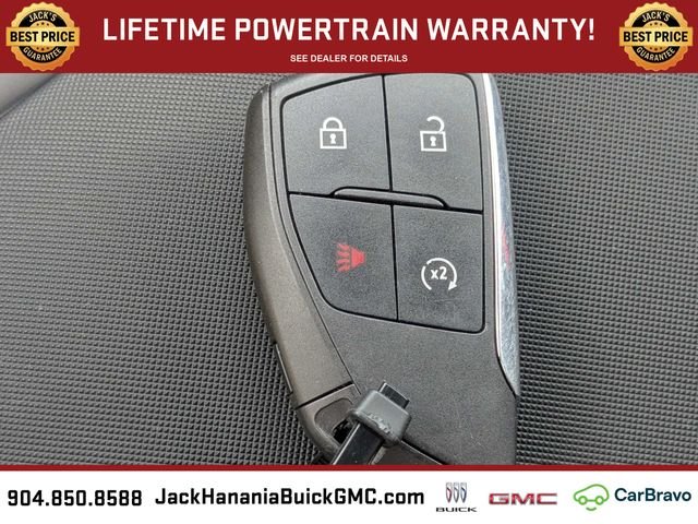 Used 2024 Black Chevrolet Z71 image 33