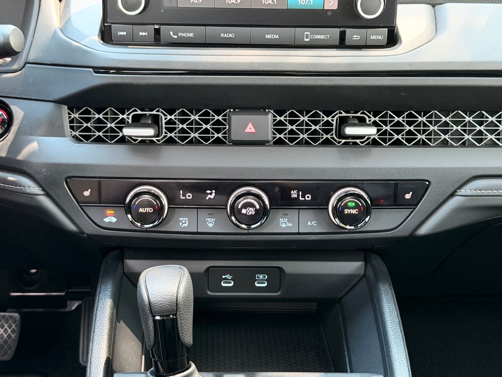 Used 2023 Canyon River Blue Metallic Honda EX image 18