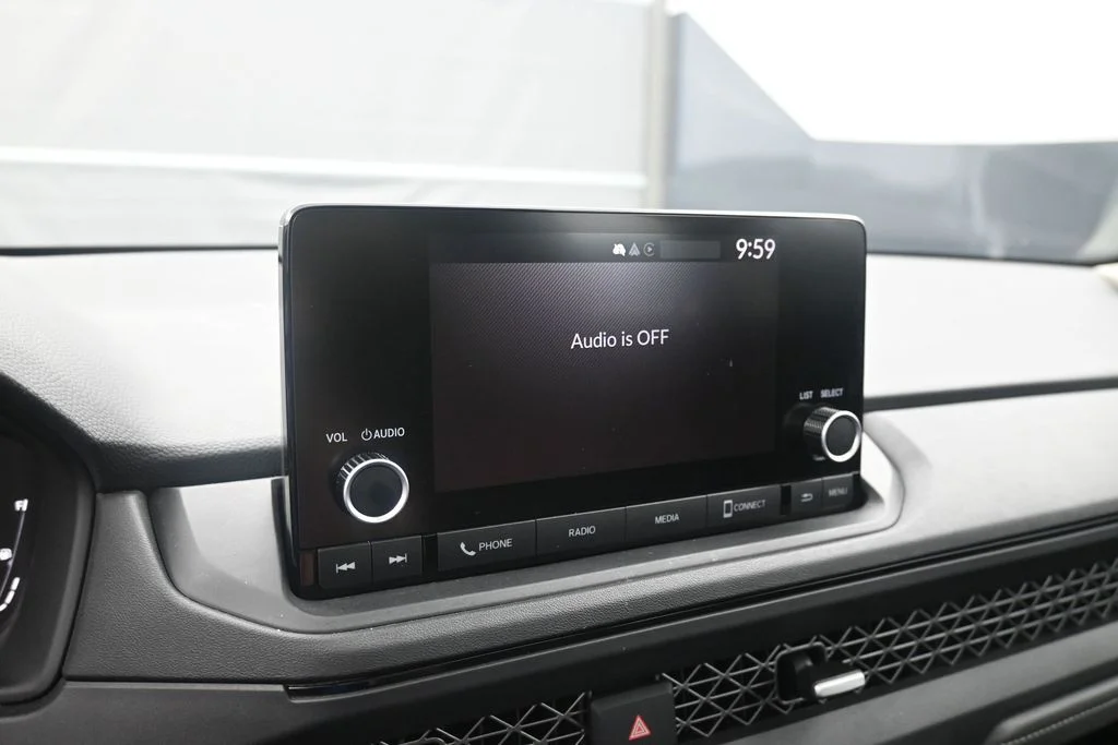 Used 2025  Honda SE image 27