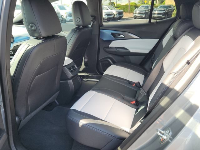 2026 Chevrolet Equinox EV 2LT - Photo 8