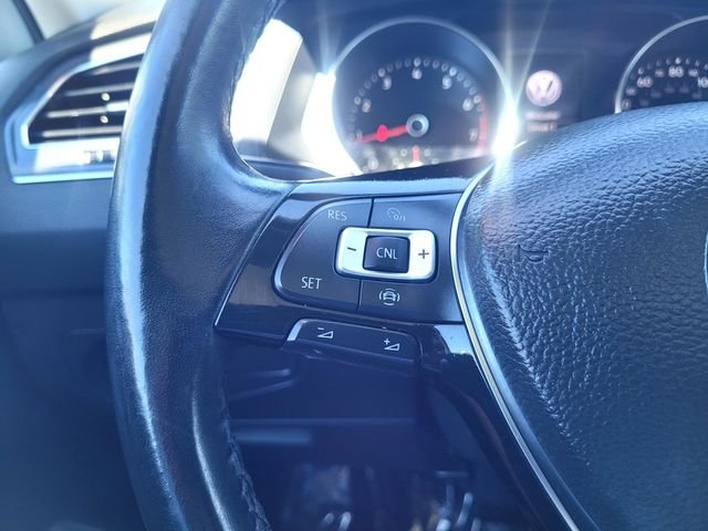 Used 2019  Volkswagen  image 24