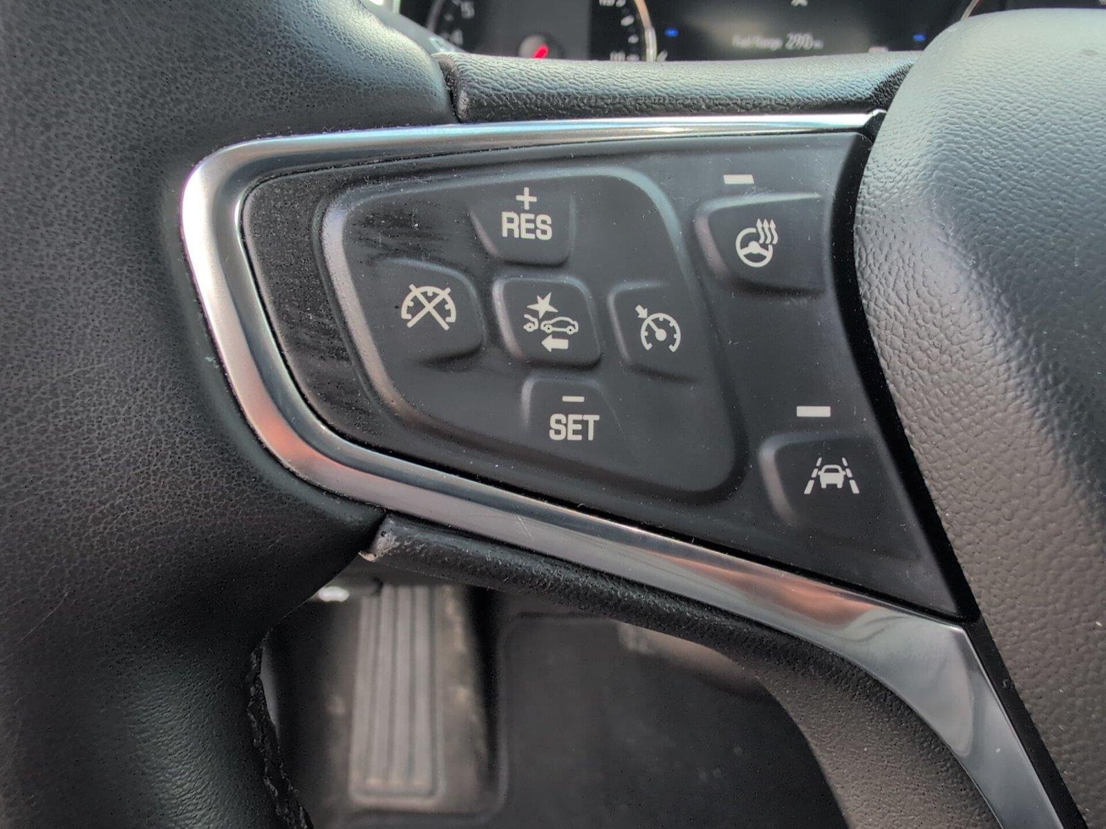 Used 2024 Summit White Chevrolet 2LT image 28