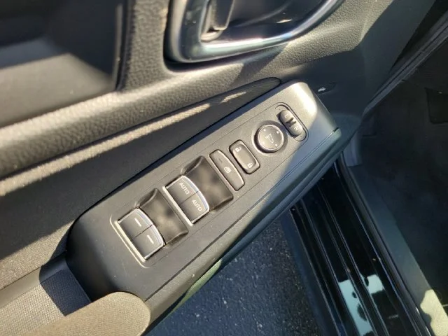 Used 2024  Honda Sport image 18