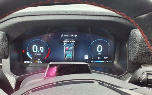 Used 2025 Gray Ford ST-Line image 35