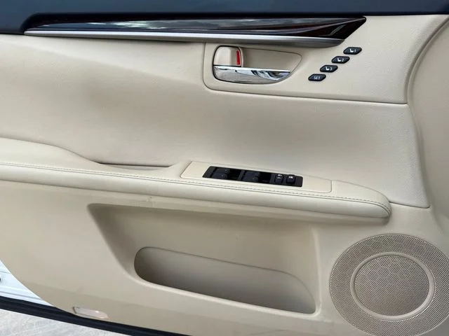 Used 2014 Starfire Pearl Lexus 350 image 25