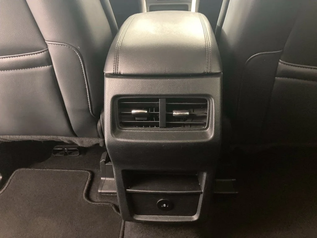 Used 2024 Gray Ford SEL image 16