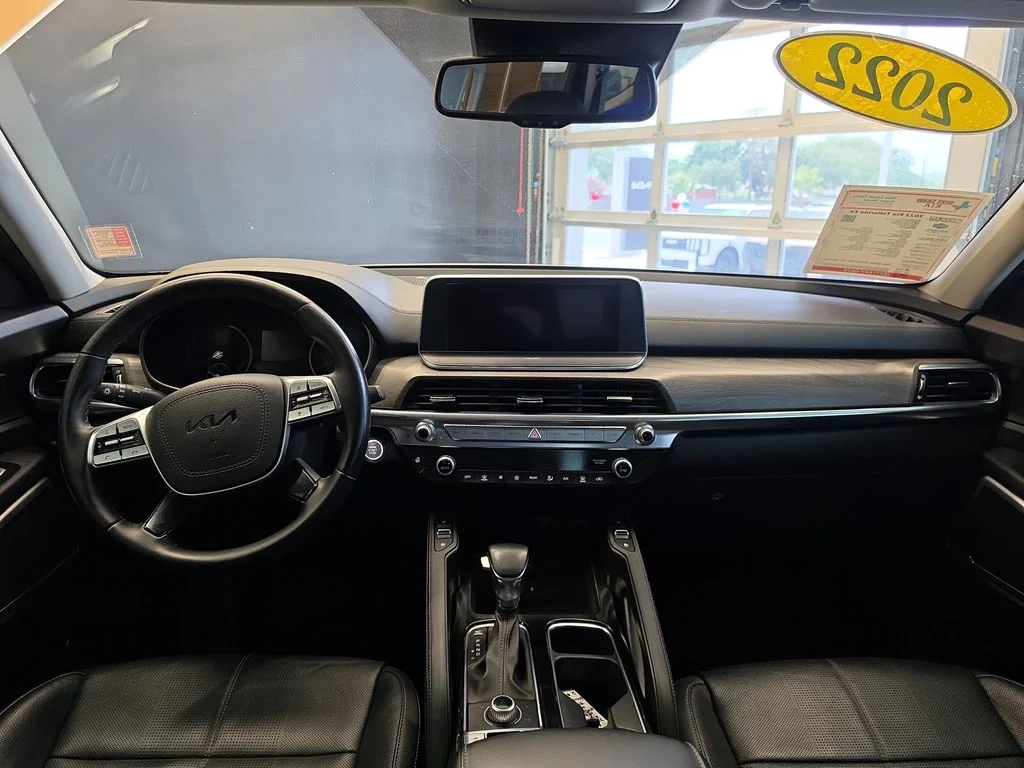Certified Used 2022 White Kia EX image 19
