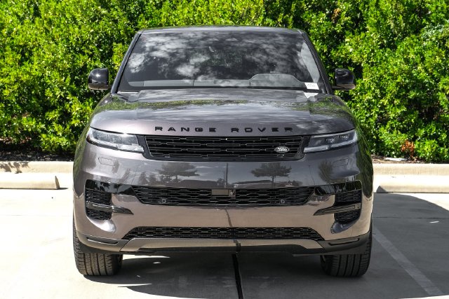 New 2027 Charente Grey Land Rover SE image 7
