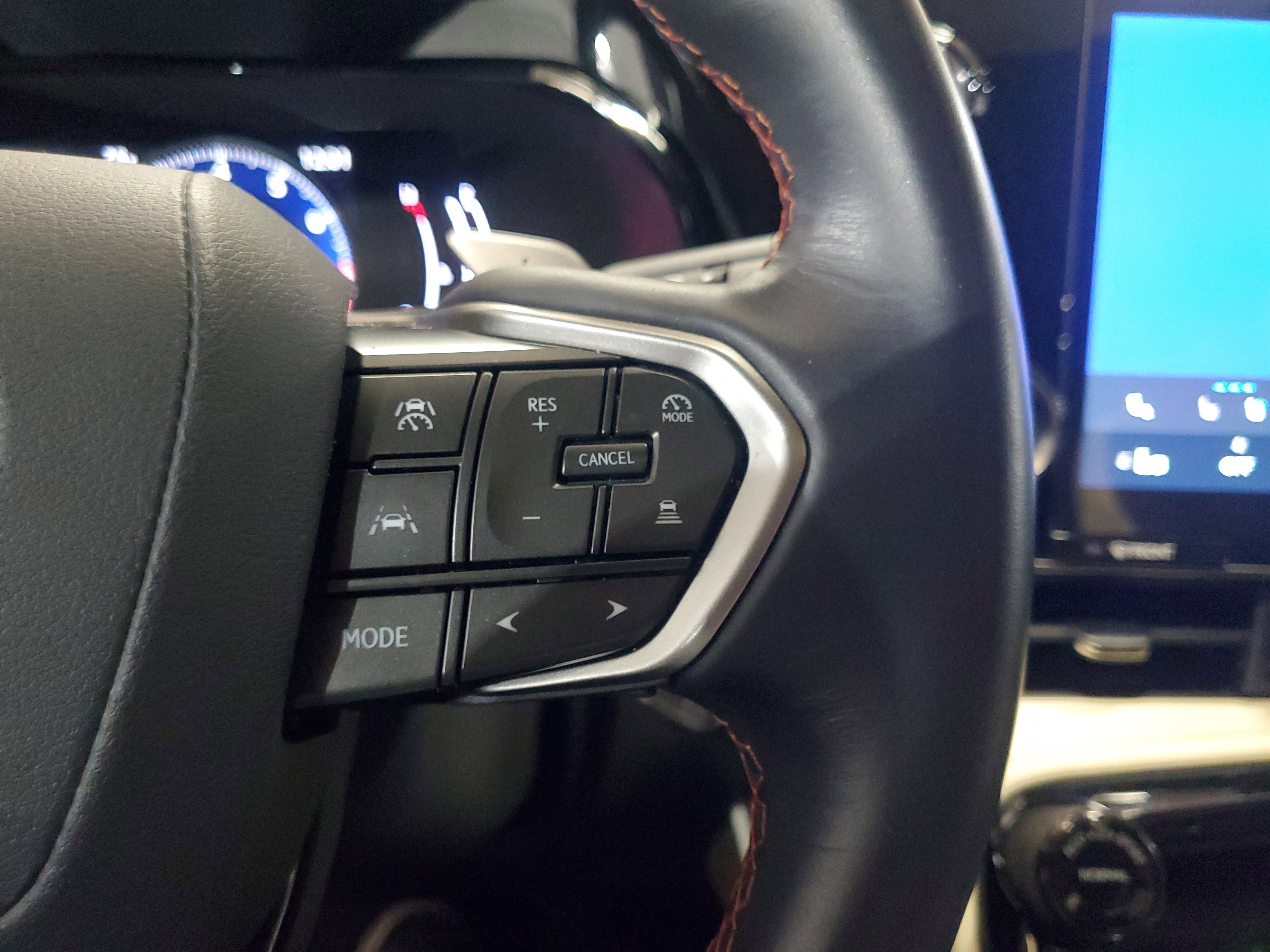 Used 2024  Lexus NX 250 Premium image 25
