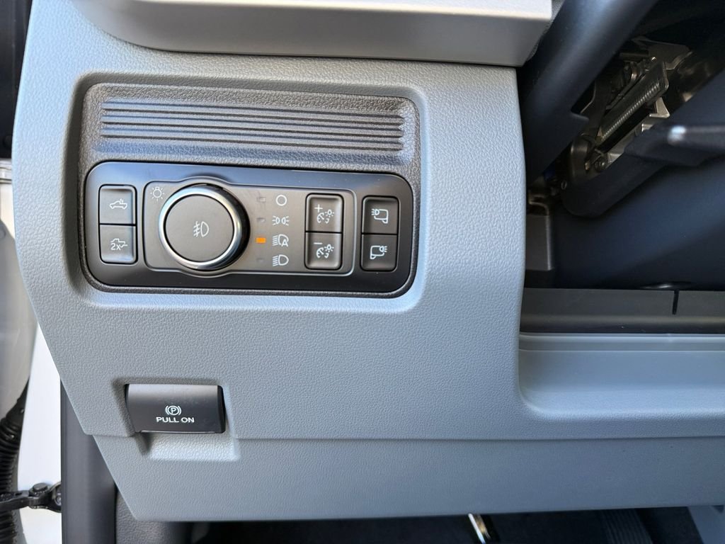 New 2026 Oxford White Ford F-350® XLT image 23