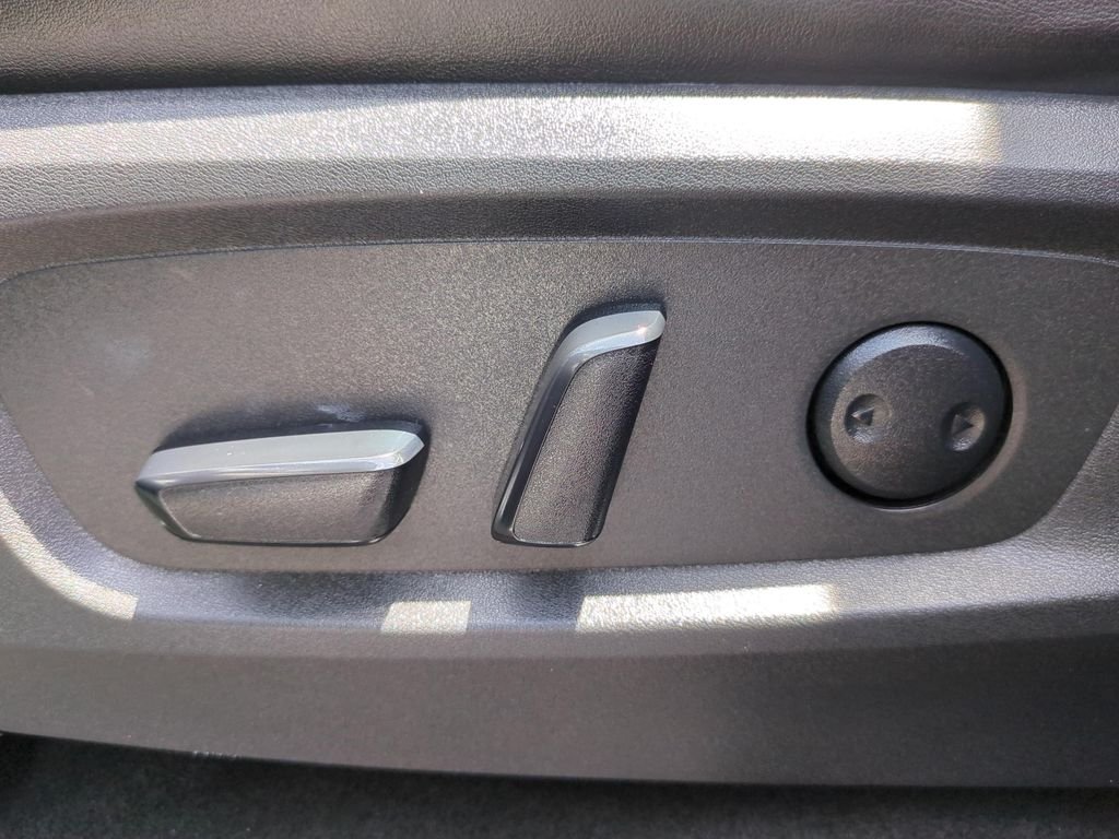 Certified Used 2022 Gray Nissan Platinum image 16