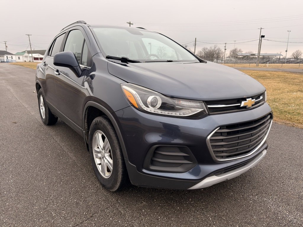 Used 2018 Chevrolet Trax LT with VIN 3GNCJPSBXJL238967 for sale in Wellington, OH