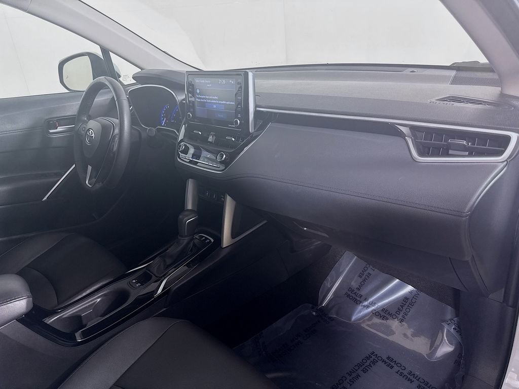 2022 Toyota Corolla Cross XLE - Photo 29