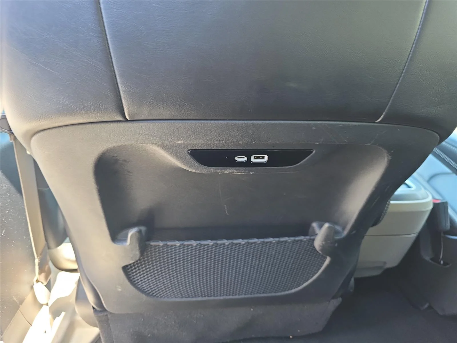 Used 2024 Black Chrysler Hybrid Select image 16