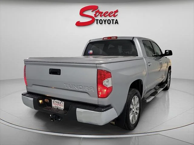 Certified Used 2017 SILVER ME Toyota  image 4
