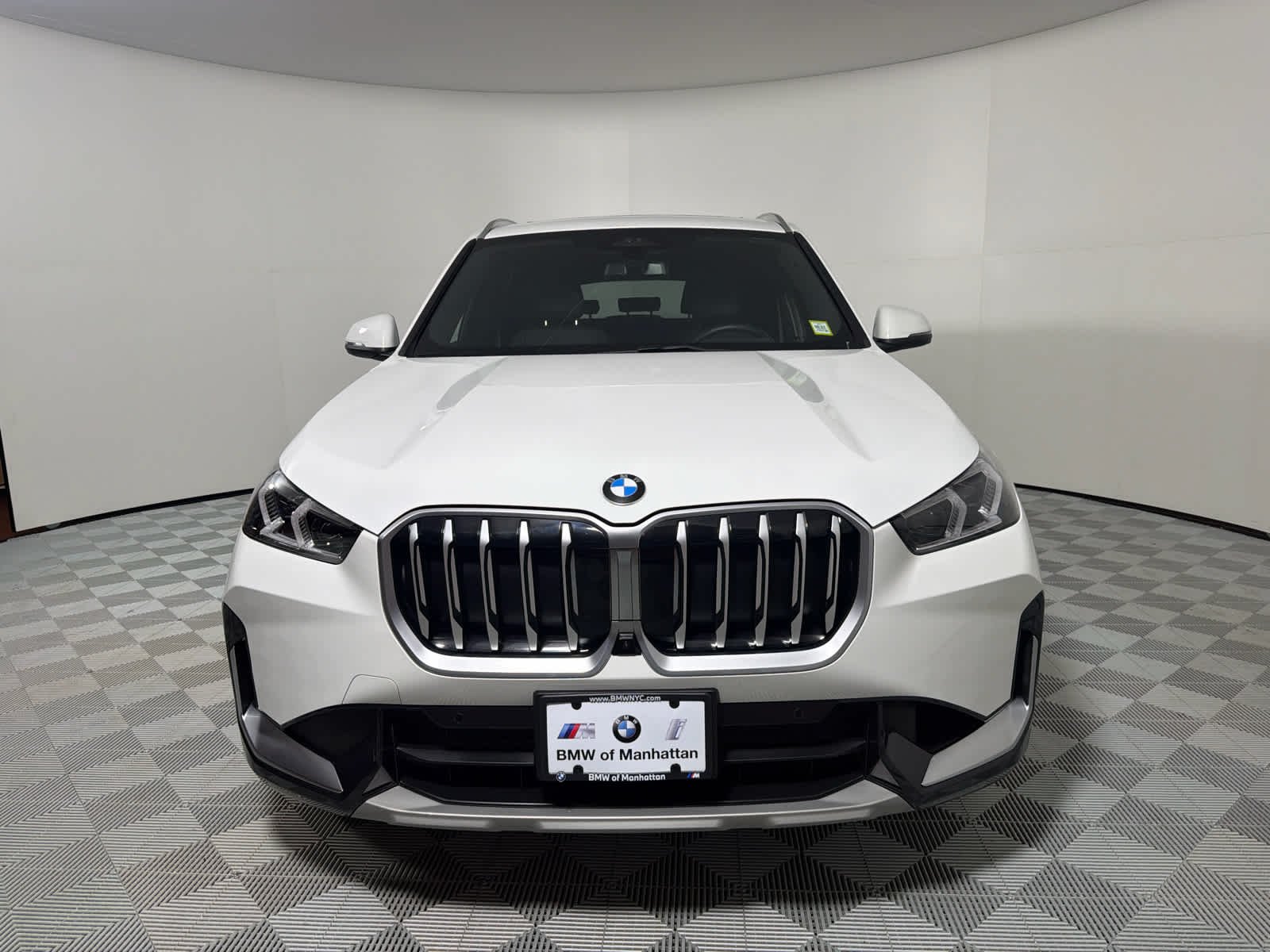 Used 2026 Alpine White BMW xDrive28i image 8